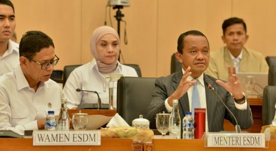 arsip-berita-pagu-indikatif-tahun-2027-sebesar-rp27335-triliun-kementerian-esdm-alokasikan-82-untuk-kebijakan-pro-rakyat-yinjk6n
